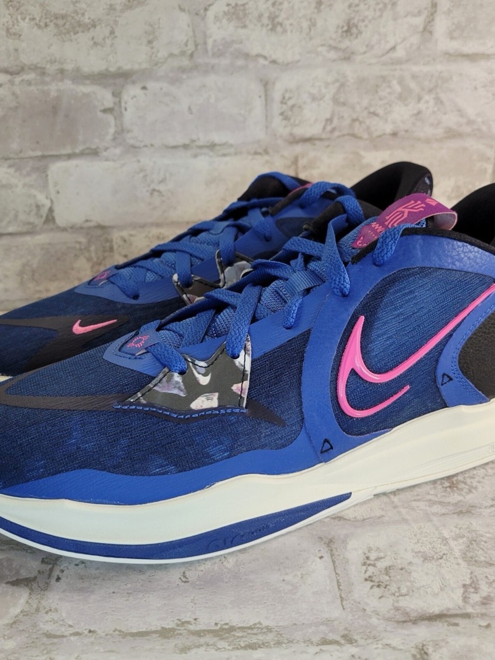 Nike Royal Blue and Pink Running Shoes